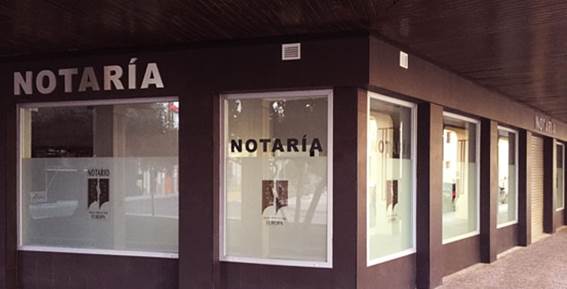 Fachada notaría