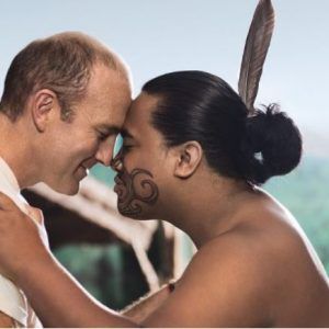 https://learning-idiomas.com/wp-content/uploads/2020/04/saludarenelmundonuevazelanda-300x300.jpg